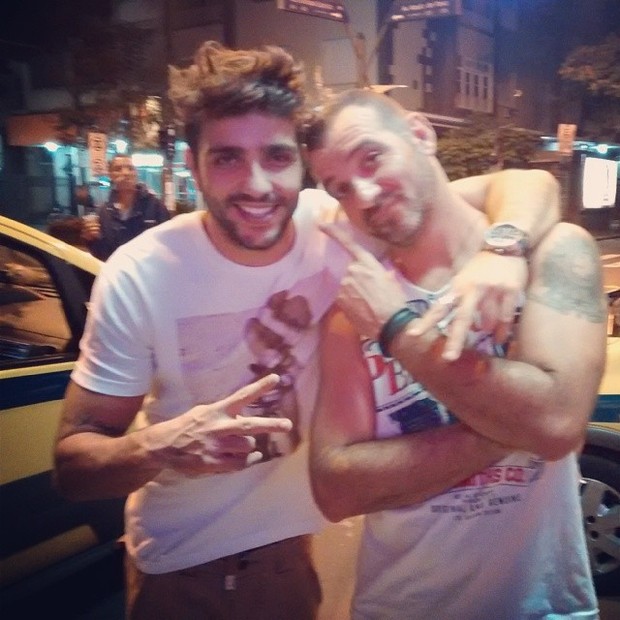 Ex-BBBs Junior e Vagner no Leblon, Zona Sul do Rio (Foto: Instagram/ Reprodução)