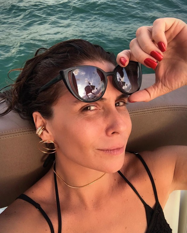 Giovanna Antonelli curte fim de ano de biquíni (Foto: Reprodução/Instagram)