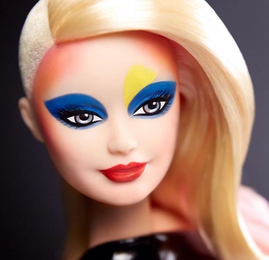 Boneca Barbie Fashionistas Plus Size Moderna Cabelo Rosa - Roupa