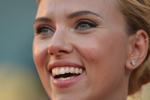 Scarlett Johansson no Festival de Veneza (Foto: AFP)