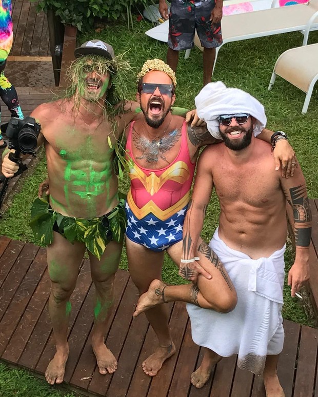 Paulo Vilhena com amigos (Foto: Reprodução/Instagram)
