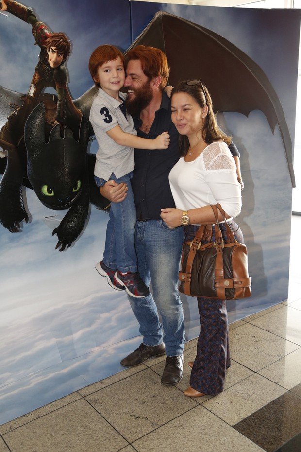 Rodrigo Lombardi e a familia (Foto: Felipe Assumpção/AgNews)