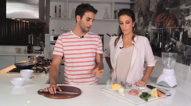 Ivete Sangalo e marido na cozinha (Foto: Reprodução / Vimeo)