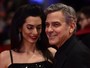 George Clooney e Amal Alamuddin vão à abertura do Festival de Berlim