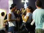 Bruna Marquezine se diverte com amigos no Rock in Rio