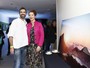 Vanessa da Mata prestigia exposição de fotos do ex-marido no Rio