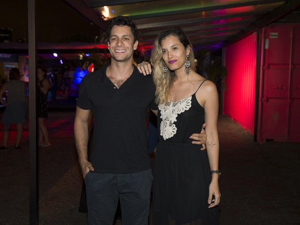 Rainer Cadete e a namorada, Taianne Raveli, em festa no Rio (Foto: Felipe Panfili/ Divulgação)
