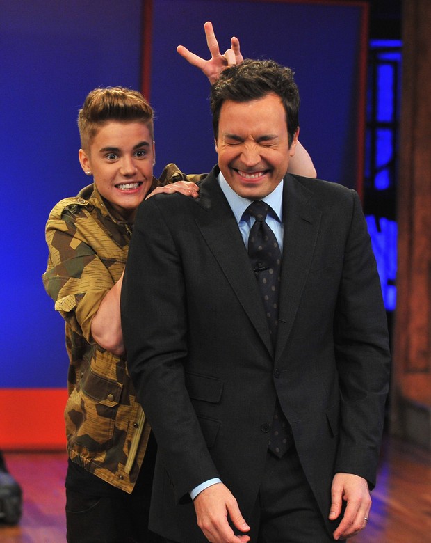  Justin Bieber e Jimmy Fallon (Foto: Agência/ Getty Images)