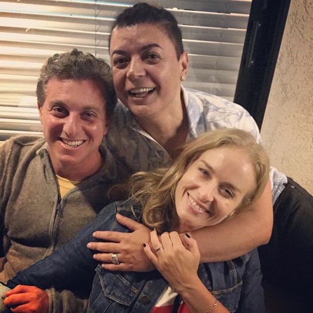 Luciano Huck, David Brazil e Angélica em festa no Rio (Foto: Instagram/ Reprodução)