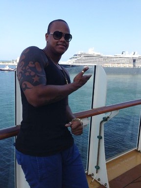Léo Santana de férias embarca em cruzeiro no maior navio no Mundo (Foto: Divugação)