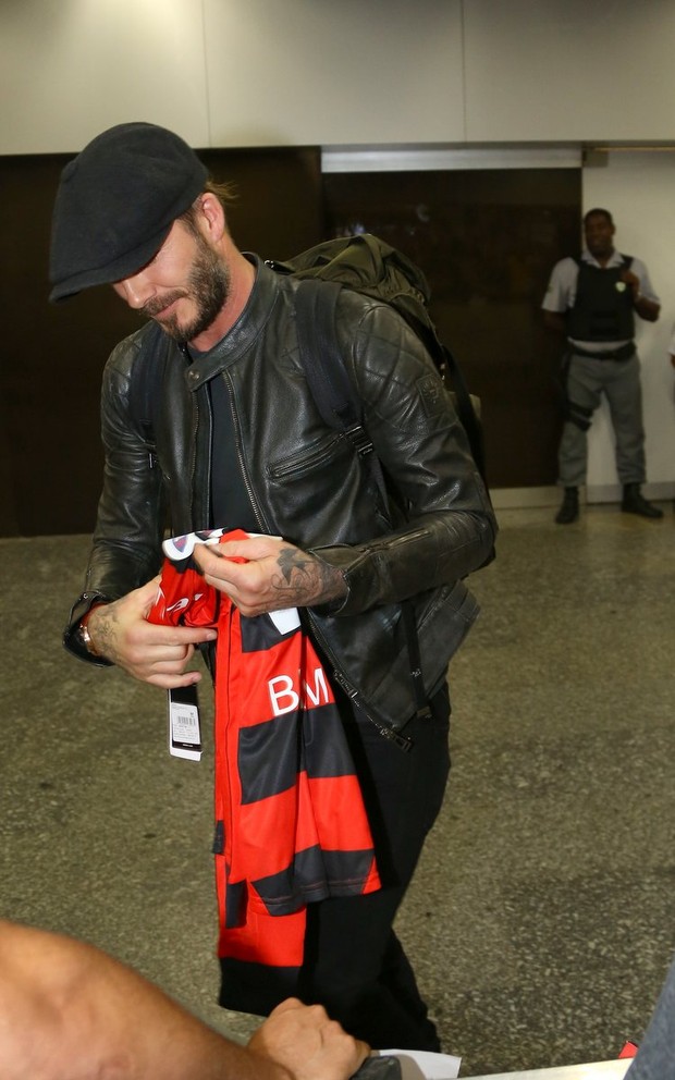 David Beckham chega ao Rio para desfile das campeãs (Foto: Gabriel Reis / Ag. News)