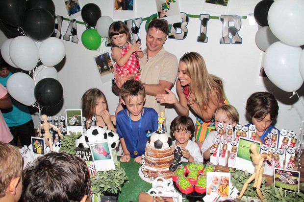 Festa de Noah, filho de Danielle Winits e Cássio Reis (Foto: Cleomir Tavares/Divulgação)