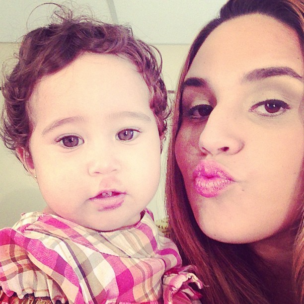 Perlla e a filha (Foto: Instagram/Reprodução)