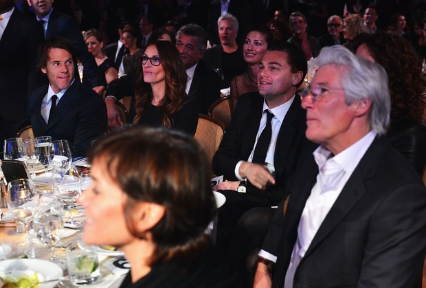Danny Moder, Julia Roberts, Leonardo DiCaprio e Richard Gere no 2nd Annual Sean Penn & Friends "Help Haiti Home" (Foto: Getty Images)