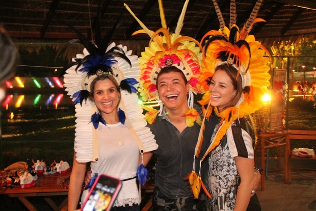 Flavia Alessandra, David Brazil e Paola Oliveira (Foto: Rodrigo dos Anjos / AgNews)