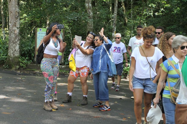 Regina Casé vai com a Familia fazer a Segunda edição da campanha de reflorestamento (Foto: Thyago Andrade- Brazilnews)