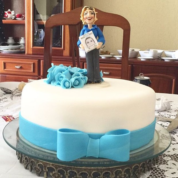 Andressa Urach mostra bolo de aniversário (Foto: Reprodução/Instagram)