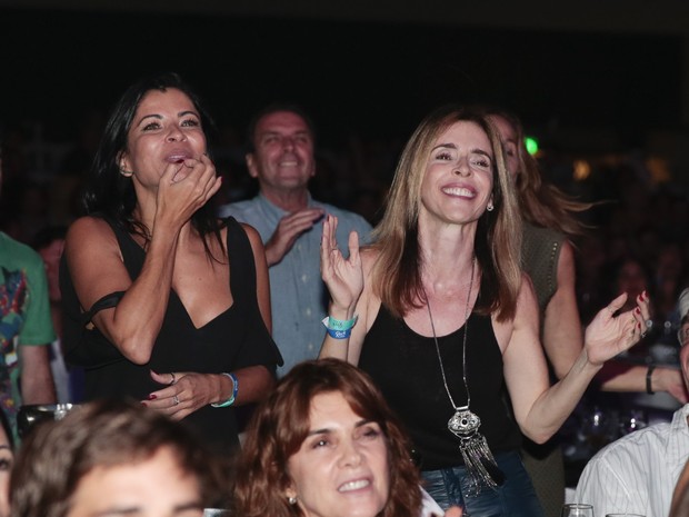 Anna Lima e Deborah Evelyn em show no Rio (Foto: Felipe Panfili/ Divulgação)