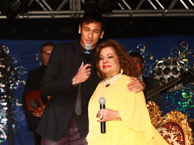Neymar e Ângela Maria (Foto: Cláudio Augusto / Foto Rio News)