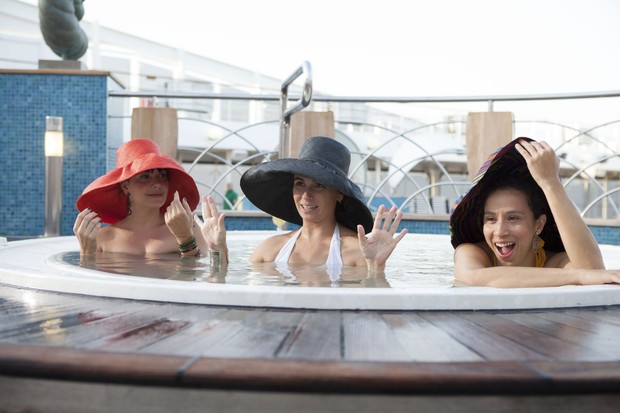 Fabíula Nascimento, Giovanna Antoneli e Thalita Carauta em &quot;S.O.S Mulheres ao mar&quot; (Foto: Gil Baroni/Divulgação)