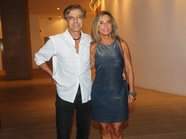 Carlos Alberto Riccheli e Bruna Lombardi em pré-estreia de musical em São Paulo (Foto: Manuela Scarpa e Cláudio Augusto/ Foto Rio News)