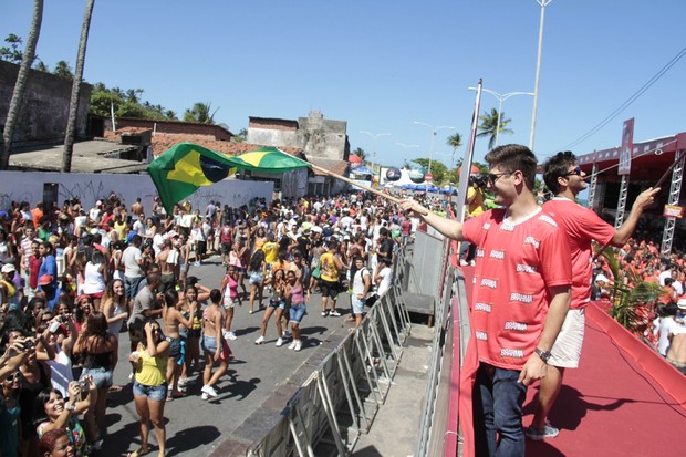  Armando Babaioff e Danie Rocha divertem-se em Olinda (Foto: Gleyson Ramos/Ag.Innovo)
