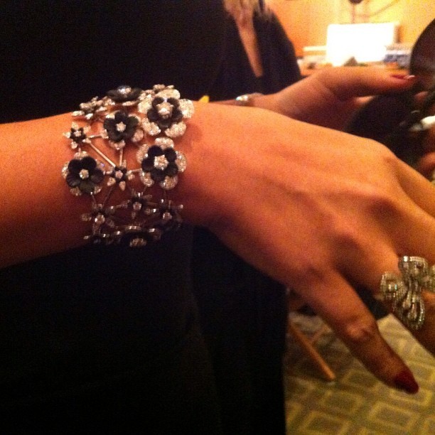 Bracelete de diamantes usado por Mariah Carey no 'American Idol' (Foto: Instagram/ Reprodução)