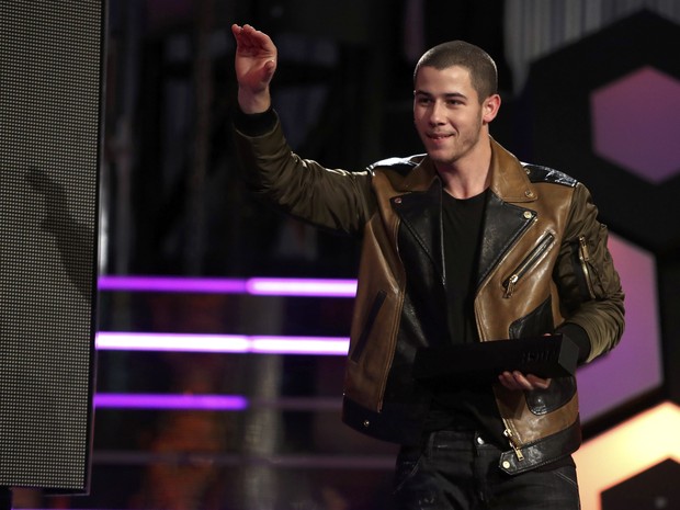 Nick Jonas em prêmio de música em Toronto, no Canadá (Foto: Fred Thornhill/ Reuters)