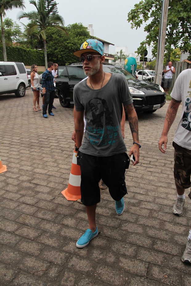 Neymar na cidade de Florianopolis  (Foto: AGNEWS)