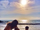 Gisele Bündchen na praia com filhos: 'Vontade de tornar o mundo melhor'