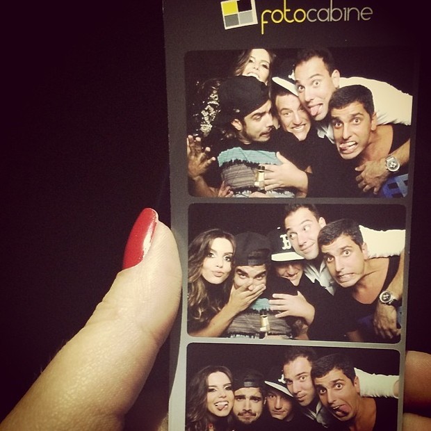 Caio Castro, Giovanna Lancellotti e amigos (Foto: Reprodução/Instagram)