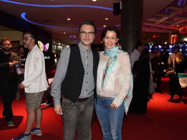 Fernando Eiras e Júlia Lemmertz em pré-estreia de filme na Zona Sul do Rio (Foto: Felipe Assumpção/ Ag. News)