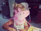 Sheila Mello brinca com foto da filha: 'Brenda Peppa Pig!'