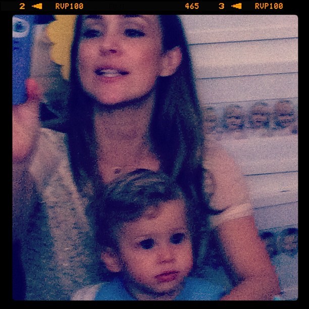 Regina Duarte posta foto da filha, Gabriela, e do neto Fred (Foto: Instagram)