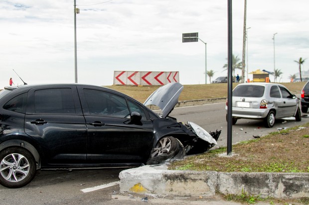 Ivi Pizzott sofre acidente de trânsito (Foto: Marcos Mello / Divulgação)
