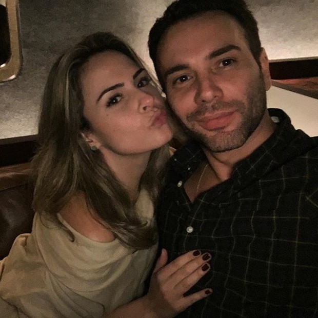 Ex-BBB Ana Paula e Matheus Mazzafera em boate em São Paulo (Foto: Instagram/ Reprodução)