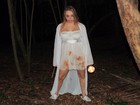 Jéssica Lopes encarna zumbi sexy e filma coberta de sangue para curta