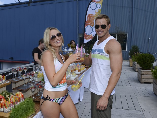 Katrina Bowden e Kellan Lutz em evento em Nova York, nos Estados Unidos (Foto: Larry Busacca/ Getty Images/ AFP )