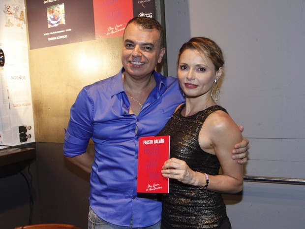 Fausto Galvão e Rita Guedes em evento na Zona Sul do Rio (Foto: Marcos Ferreira/ Brazil News)