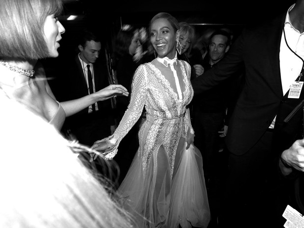 Taylor Swift e Beyoncé no Grammy, em Los Angeles, nos Estados Unidos (Foto: Christopher Polk/ Getty Images/ AFP)