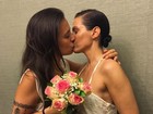 Angelis Borges posta foto de beijo na mulher e fala de preconceito