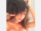 Adriana posta foto com o namorado, Rodrigão, e se declara 