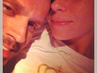 Giovanna Antonelli posta foto na cama com o marido, de cara limpa