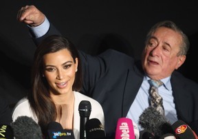 Kim Kardashian e Richard Lugner (Foto: Reuters / Agência)