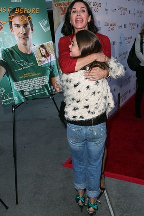 Courteney Cox e a filha, Coco Riley Arquette, em première em Los Angeles, nos Estados  (Foto: David Buchan/ Getty Images/ AFP)