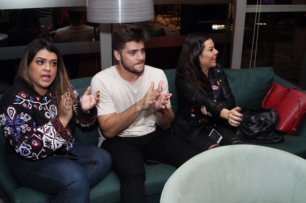 Preta gil e Rodrigo Godoy e Fernanda Souza  (Foto: Anderson Borde/AgNews)