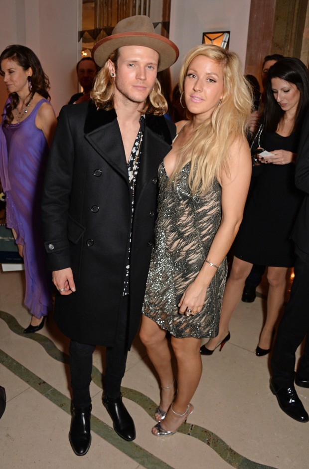 Ellie Goulding e o namorado, Dougie Poynter em prêmio de moda em Londres, na Inglaterra (Foto: David M. Benett/ Getty Images)
