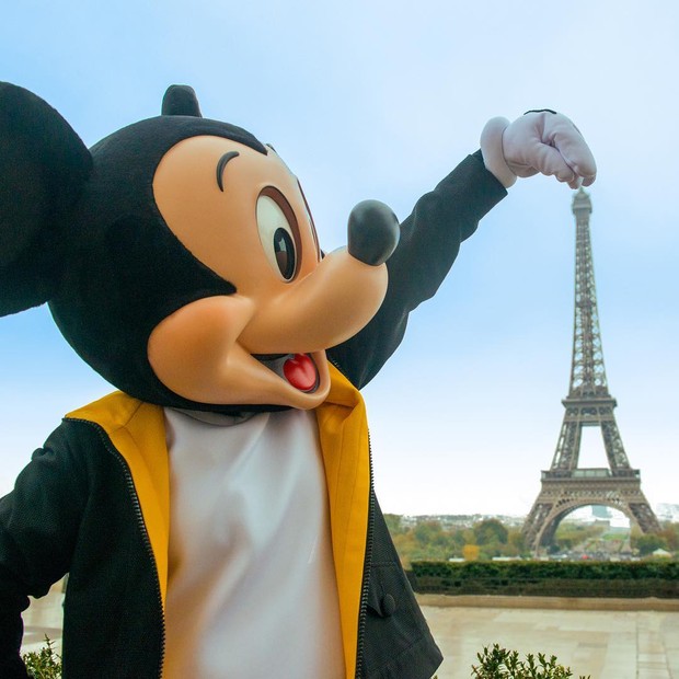 Mickey Mouse em Paris (Foto: Reprodução/Instagram)