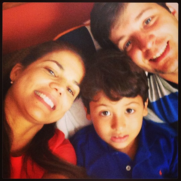Nívea Stelmann com o namorado e o filho (Foto: Manuela Scarpa / Foto Rio News || Instagram / Reprodução || Reuters / Agência)