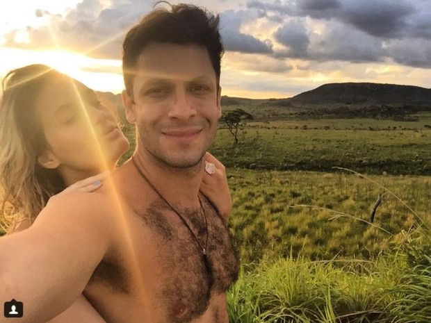 Rainer Cadete com a namorada (Foto: Instagram / Reprodução)